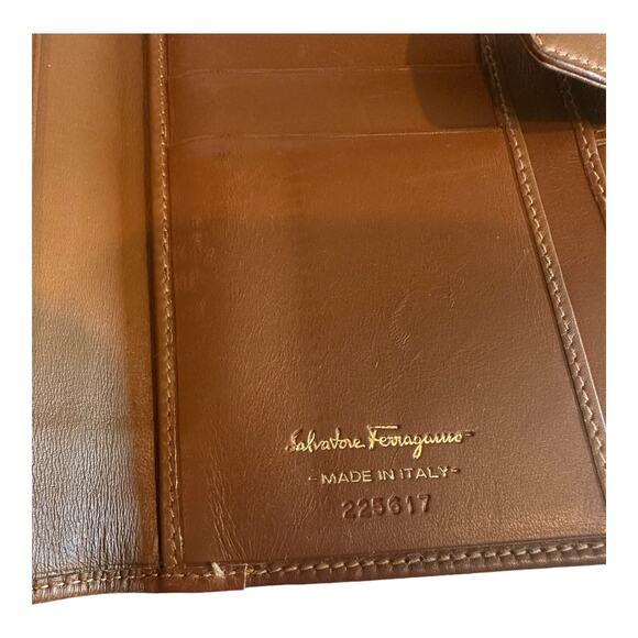 Salvatorre Ferragamo Continental Long Envelope Wallet - Picture 9 of 13